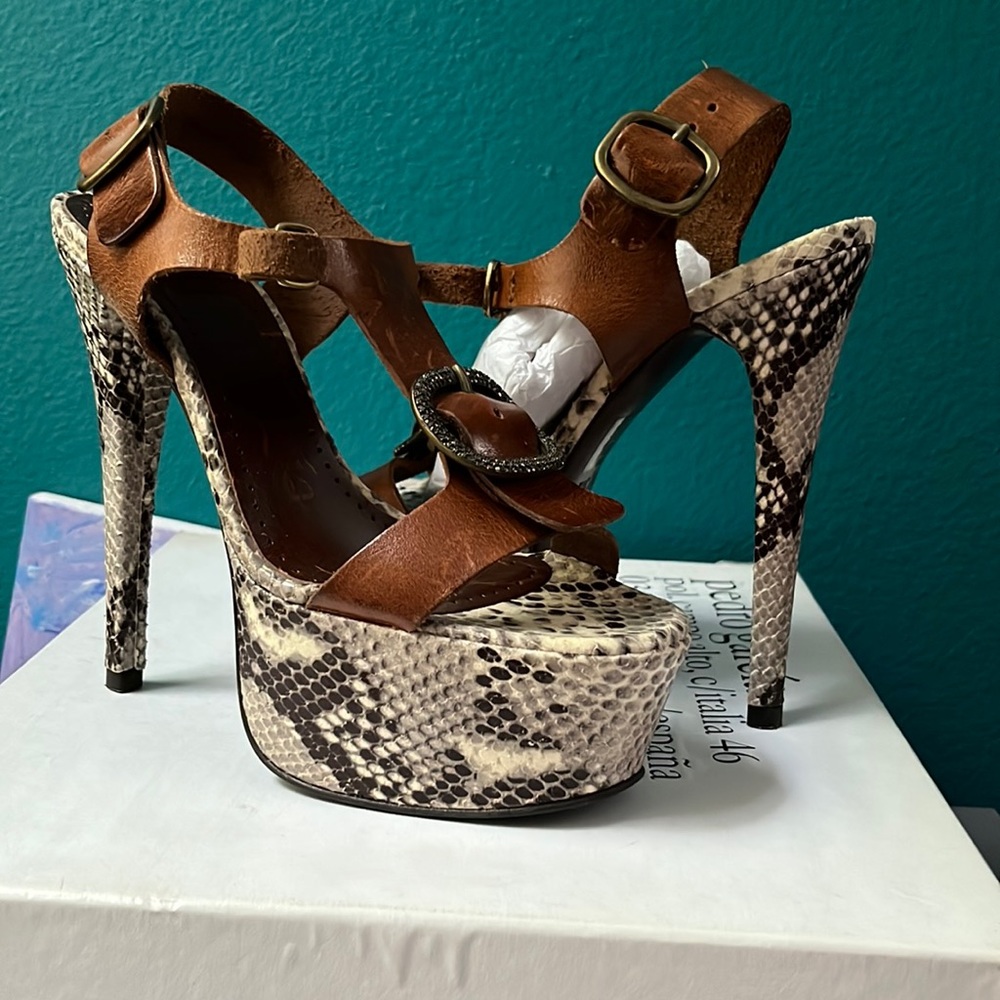 Pedro Garcia Heels